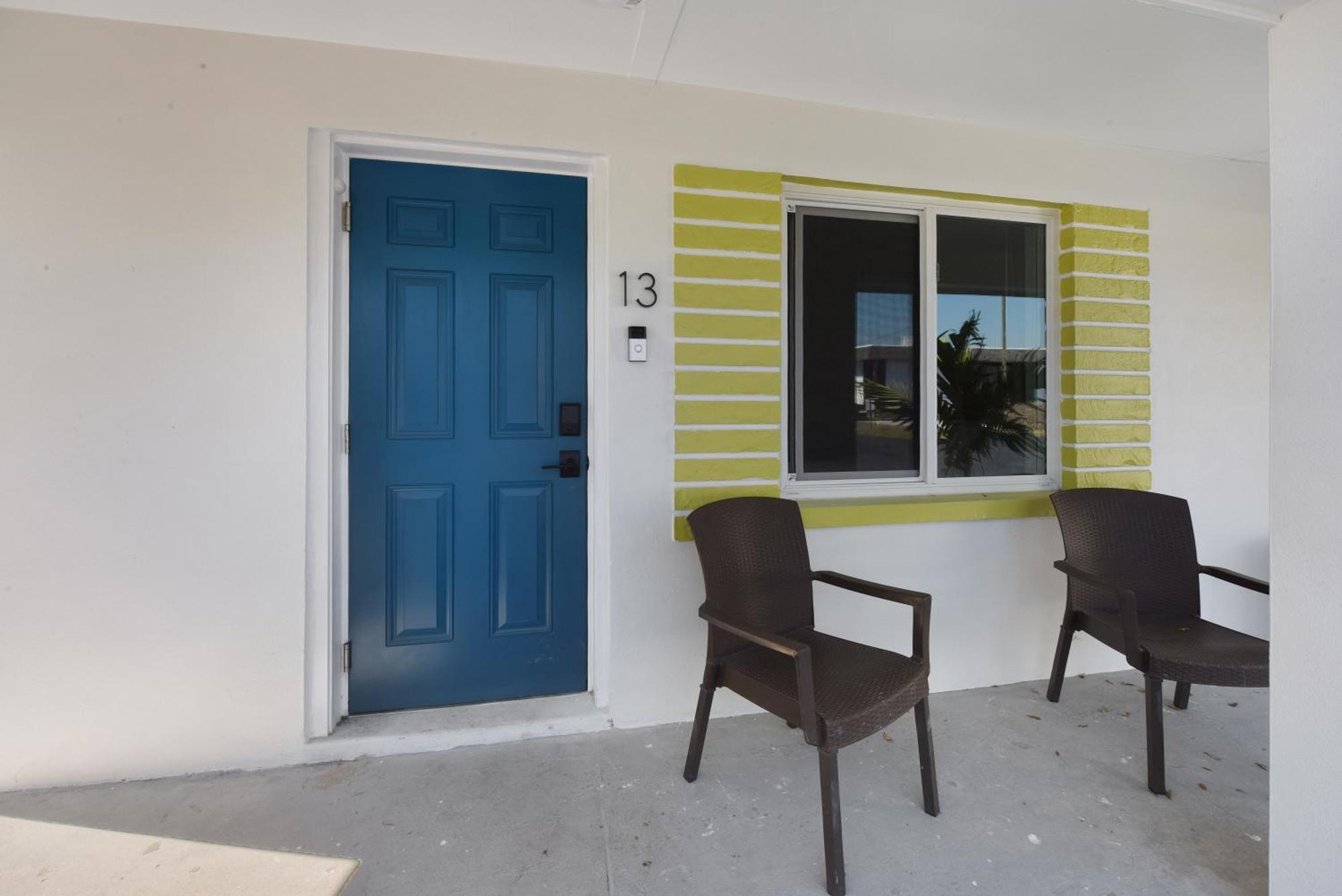 Palm Cove Motel Клируотер Экстерьер фото